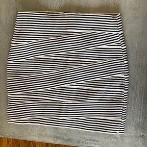 Honey Punch b&w striped Mini Skirt - Medium